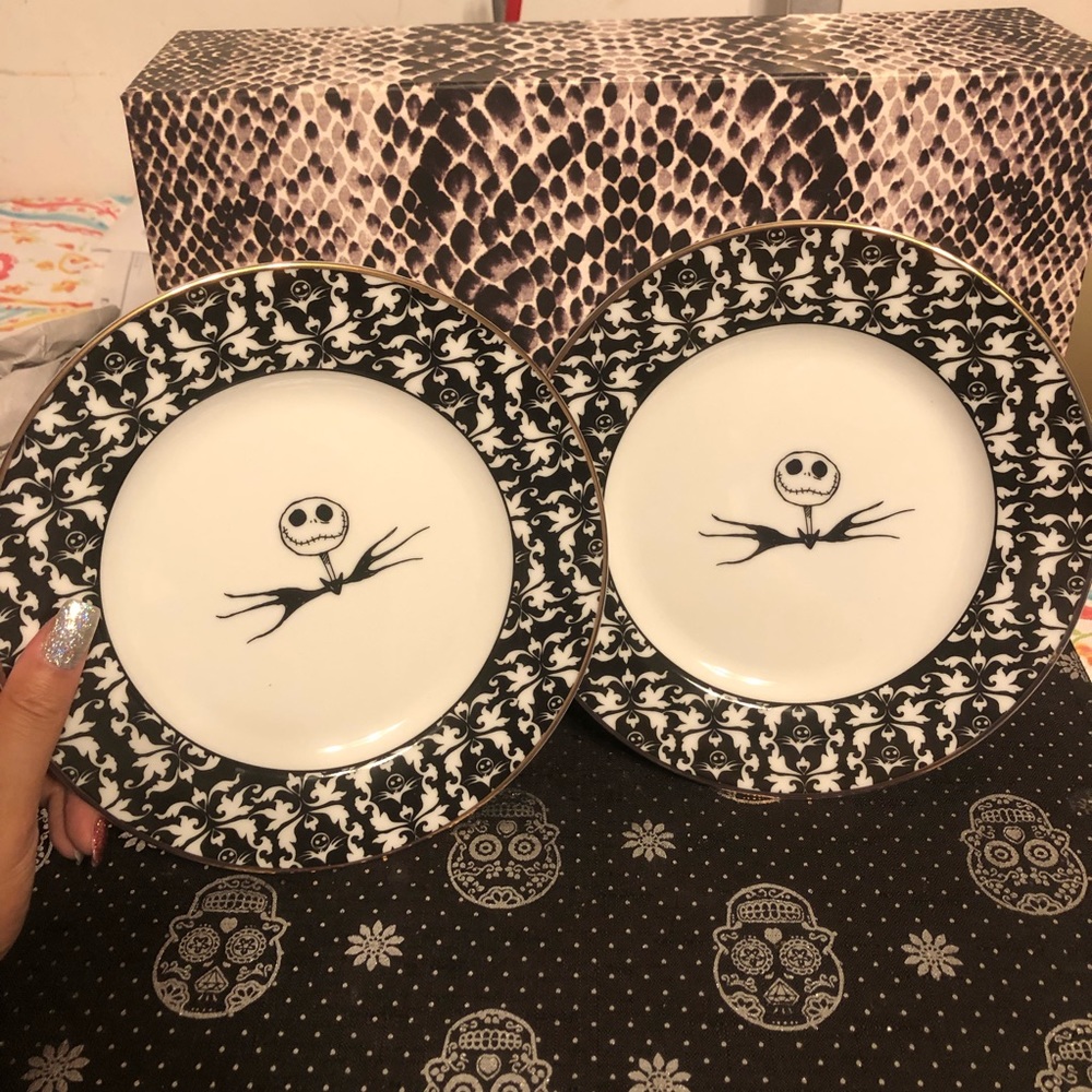 2 Set Disney Nightmare Before Christmas Jack Skellington Halloween Salad Plates.